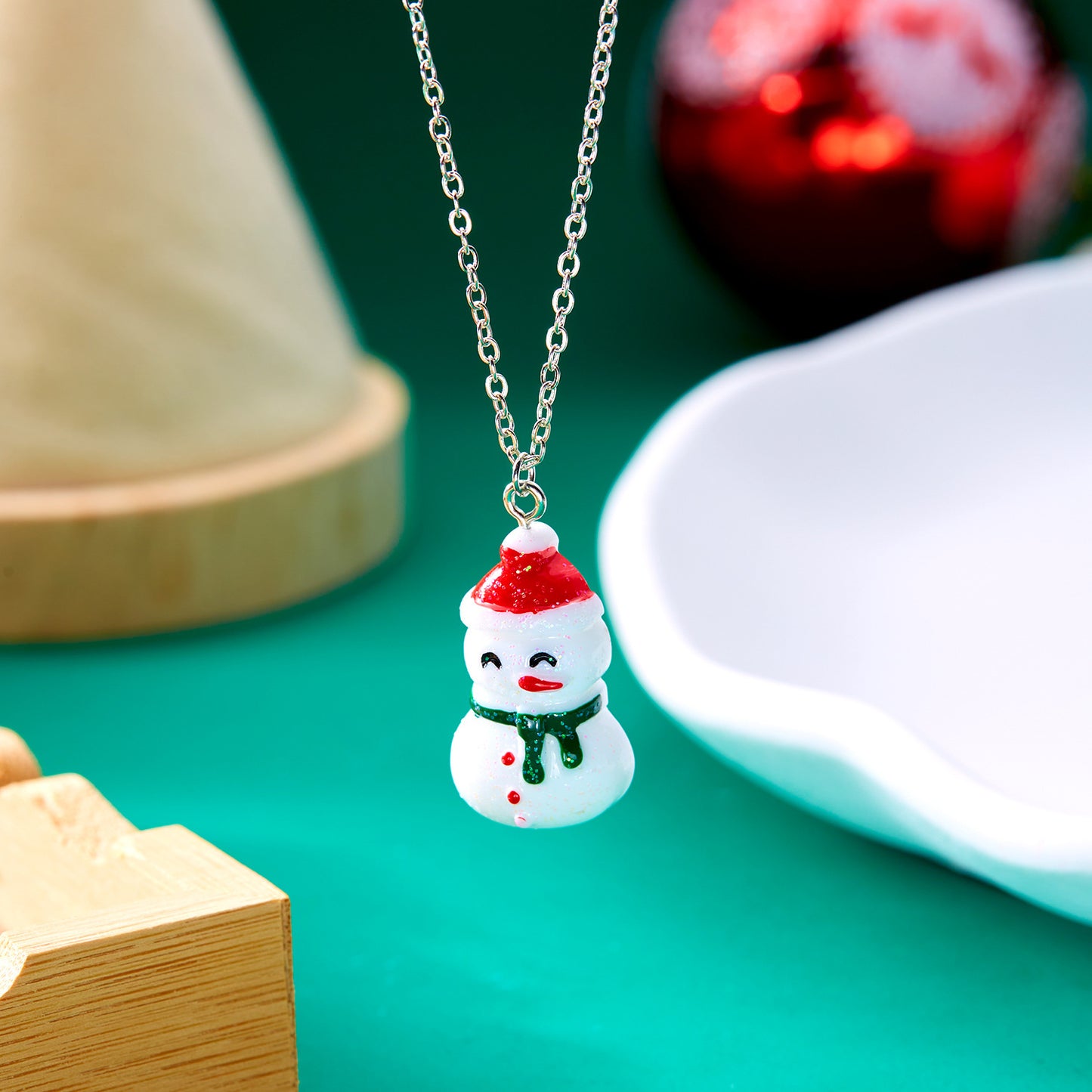 Cute Cartoon Resin Necklace Christmas Snowman Santa Claus Pendant Clavicle Chain Necklace For Women Jewelry